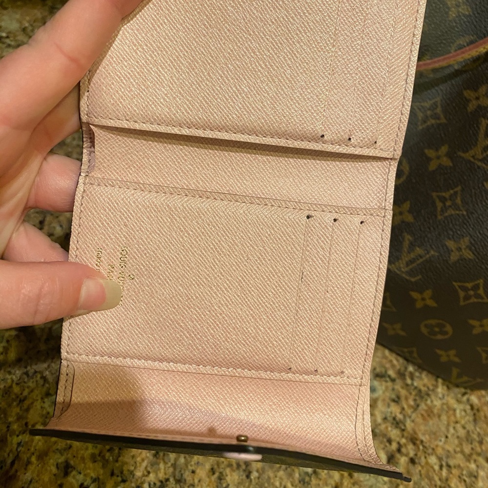 SOLD❤️Louis Vuitton Victorine wallet rose monogram - Picture 11 of 14